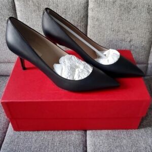 Valentino Garavani | Black Leather Pump Heels Studded Pointed Toe Size 41 / 11